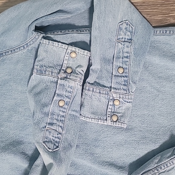Lucky Brand Women's Shirt Size S/P Cowboy Blue Jeans Western Button-Down Denim - Picture 4 of 6